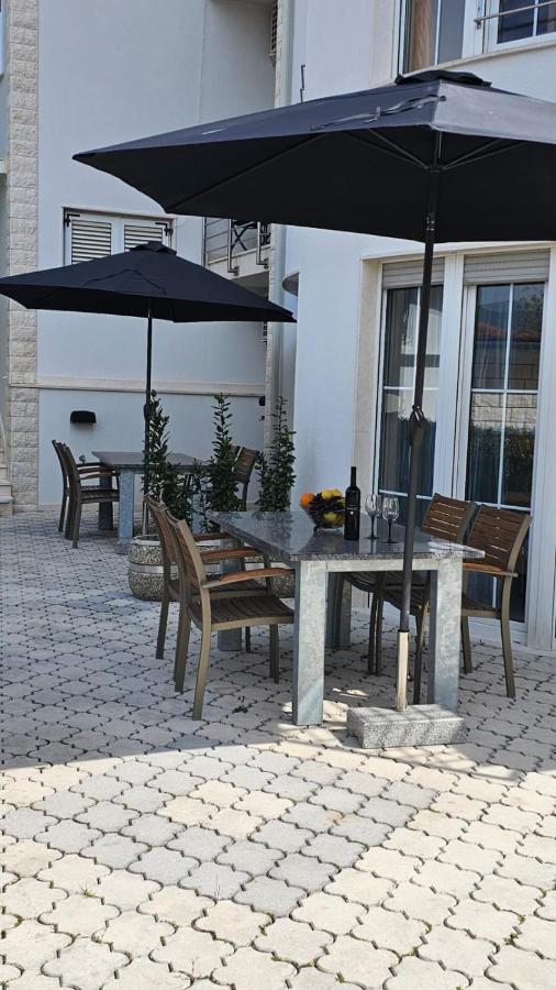 Apartmani Barnjak Трогір Екстер'єр фото