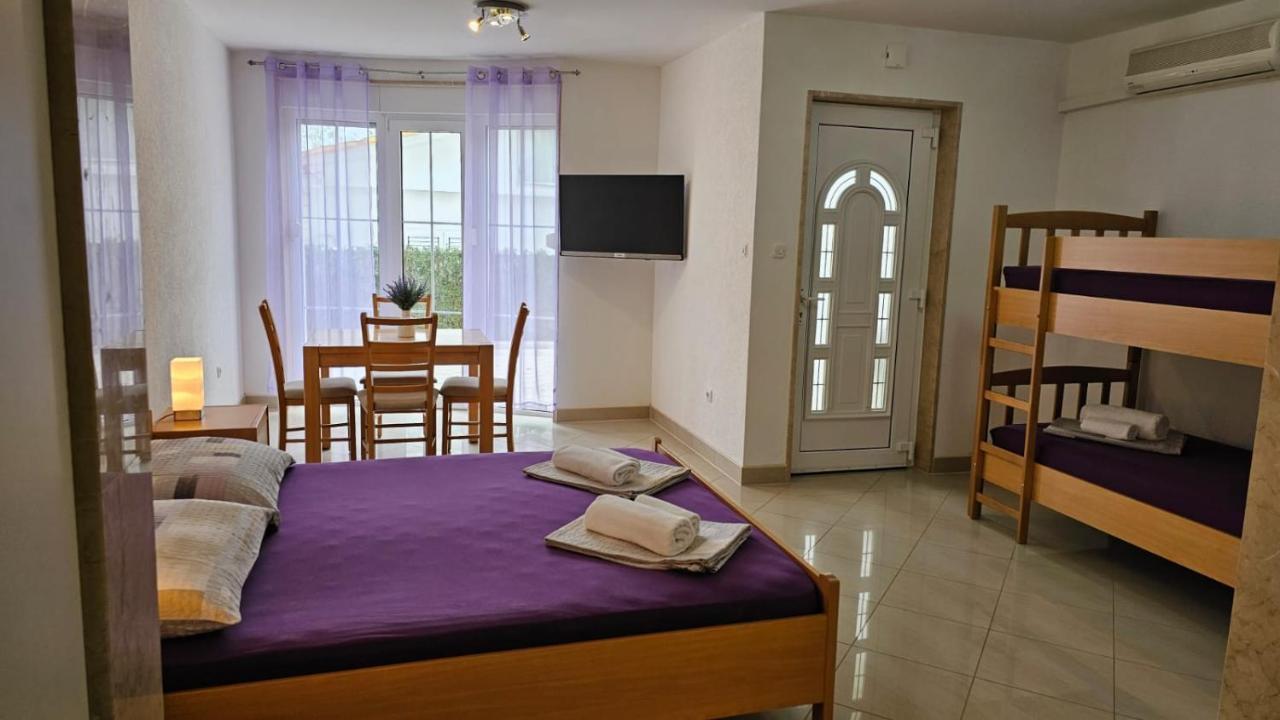 Apartmani Barnjak Трогір Екстер'єр фото