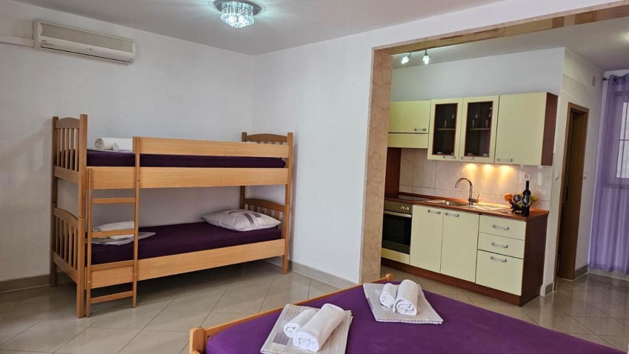 Apartmani Barnjak Трогір Екстер'єр фото