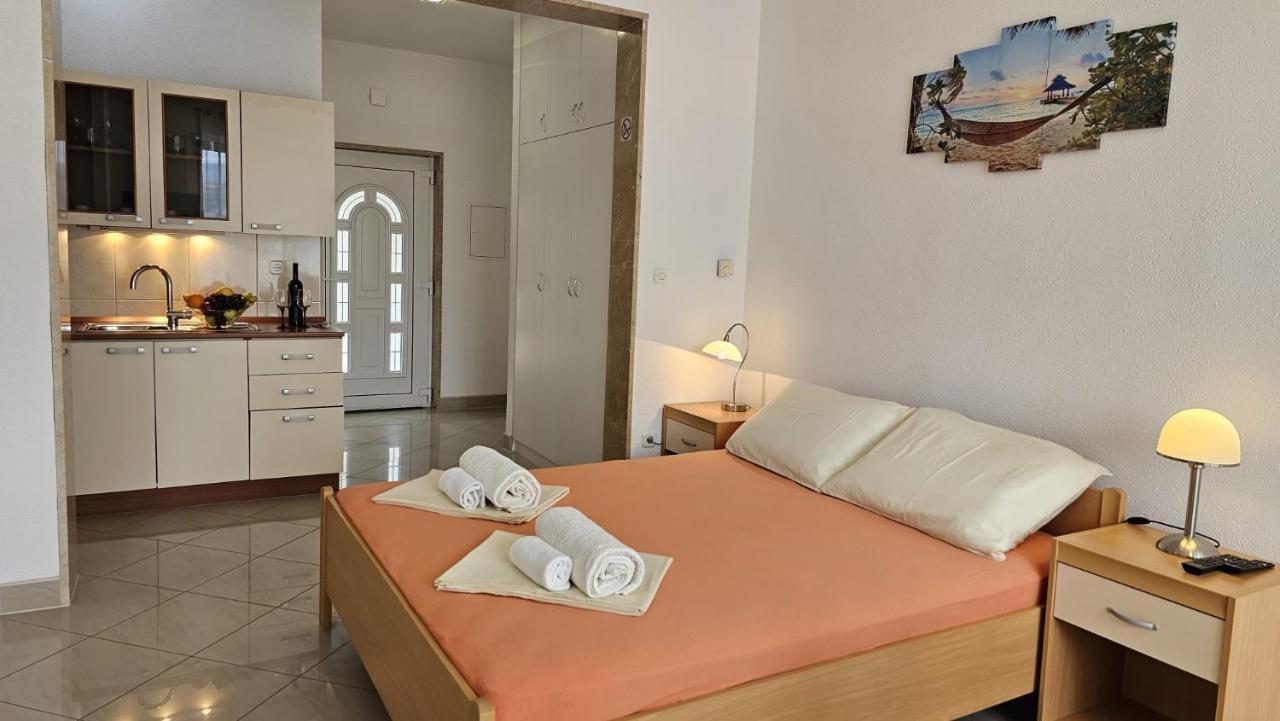 Apartmani Barnjak Трогір Екстер'єр фото