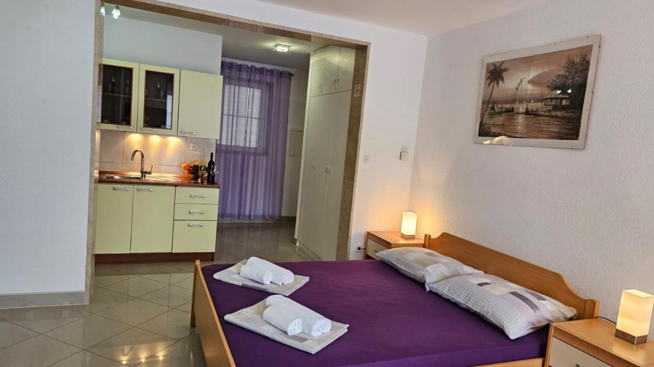 Apartmani Barnjak Трогір Екстер'єр фото