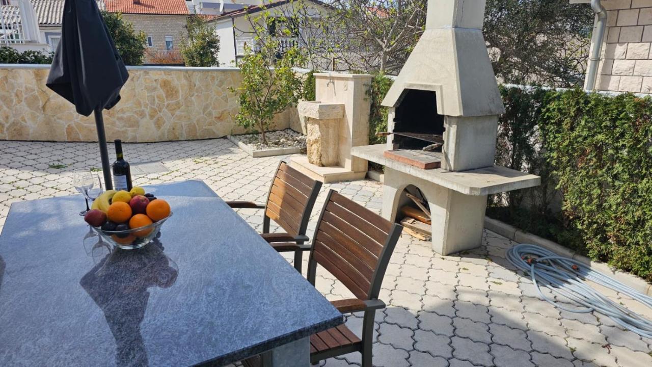 Apartmani Barnjak Трогір Екстер'єр фото