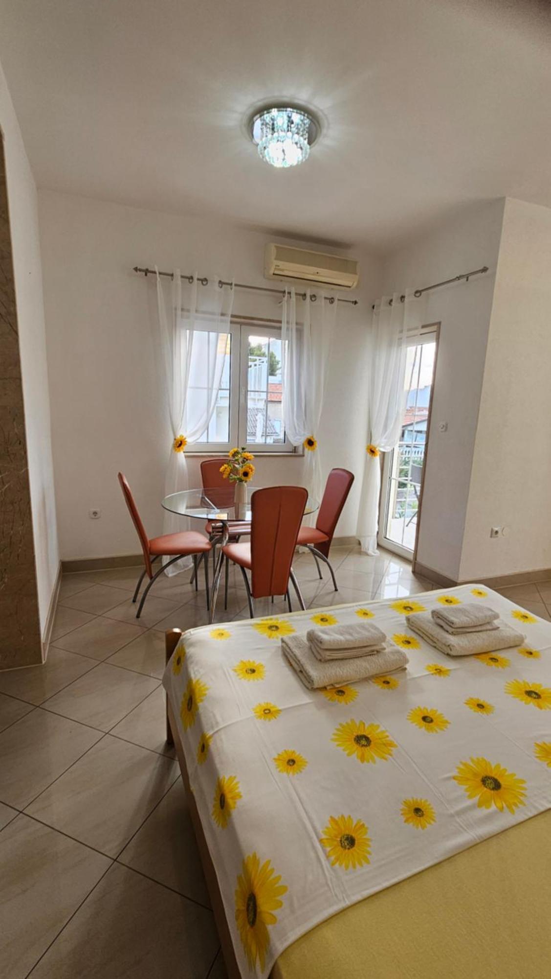Apartmani Barnjak Трогір Екстер'єр фото